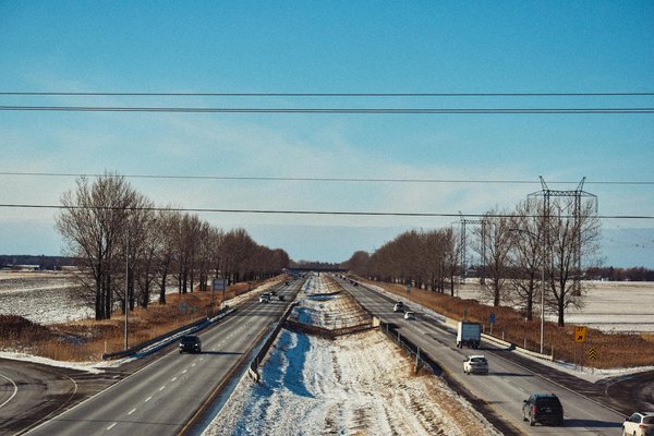 Préparez vos surfaces : dégraissant avant autocollants efficace